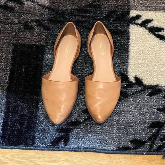Aldo tan flats, only wore once. - Picture 2 of 2